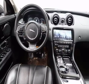 Jaguar XJ Supercharged 2019 d'occasion, berline 4 portes, 8 cylindres, véhicule électrique avec une autonomie de 601 à 700 km, batterie de 90 à 110 kWh, moteur de 150 à 200 kW - Product Image 2