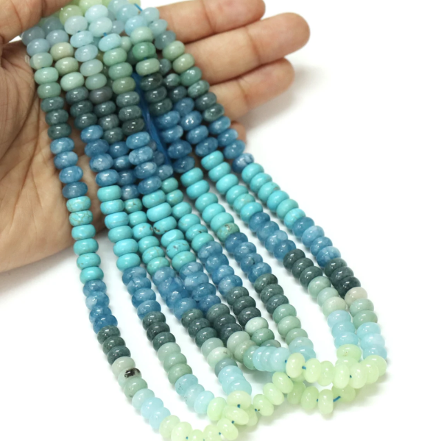 สีเฉดน้ำเงินหลากหลาย