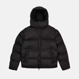 Blouson matelassé noir minimaliste à capuche surdimensionnée, essentiel pour l'hiver, résistant à l'eau, de haute qualité, pour hommes - Product Image 5