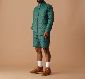 กางเกงขาสั้นบุผ้าสำหรับผู้ชายเทรนด์ใหม่ปี2024เสื้อผ้าแนวสตรีทน้ำหนักเบาระบายอากาศได้ดีมีหลายสีตามสั่ง - Product Image 3