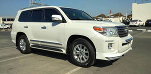 Toyota Land Cruiser VXR V6 d'Occasion de 2014, Conduite à Gauche, Automatique, à Vendre - Product Image 2
