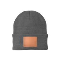 Bonnet d'hiver unisexe en tricot doux de conception française avec patch en cuir gravé au laser, personnalisé, à revers, chaud pour les sports d'hiver