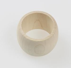 Rond de serviette en bois crème Accessoire de décoration de table élégant pour la maison, le mariage et la fête Design naturel et intemporel élégant - Product Image 2