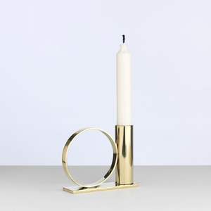 Bougeoir élégant en métal doré long, modèle 2026, pour réceptions de mariage romantiques à la lumière des bougies et décoration d'événements magnifiques - Product Image 4