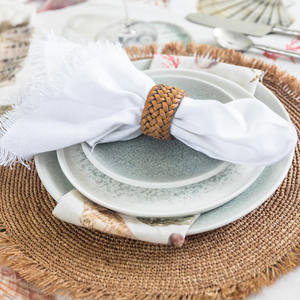 ห่วงรัดผ้าเช็ดปากสำหรับตกแต่งโต๊ะทำจากหนังดีไซน์ไม่เหมือนใคร - Product Image 2