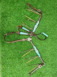 Ensemble de collier de poitrine de bride de cheval équestre occidental en cuir de vache avec strass Headstall avec logo personnalisé course équitation exporté Inde - Product Image 6