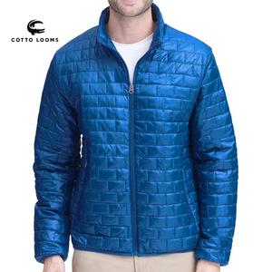 Cálido de gran tamaño Premium puffer chaqueta de moda con capucha personalizado ligero OEM ODM moda 2025 alta demanda de desgaste al por mayor - Product Image 3