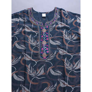 Camisón con Estampado Floral Alpino, Bolsillo Lateral, Bordado en el Escote, Talla 3XL, Material Suave de Spandex, Cierre Elástico en la Cintura, Personalizado ODM OEM - Product Image 6