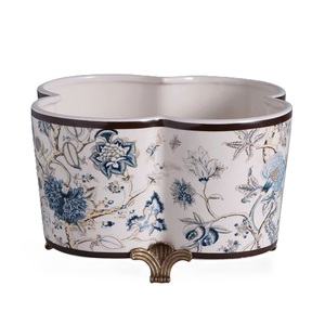 Poubelle d'intérieur de conception unique de haute vente en métal avec fini plaqué or parfait pour la forme élégante de taille personnalisée d'hôtel - Product Image 5