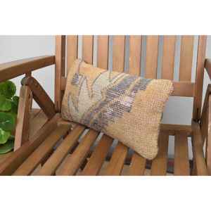 Luxe Beige Kilim Patchwork Laine Oreiller 8x16 Pouces Vintage Floral Tissé Coussin pour Canapé Literie Portable Style Rustique - Product Image 3