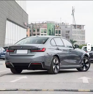 Performances de pointe pour les ventes d'occasion 2024 - BMW i3 eDrive 40 Berline - Product Image 2