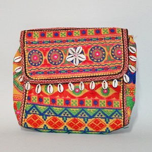 Sacs Banjara faits à la main, indien khambhaliaya patch broderie sac fourre-tout boho sac à bandoulière - Product Image 1