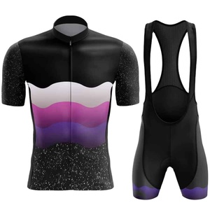 Shorts de cyclisme pour femmes de qualité supérieure, impression par sublimation, taille et nom d'équipe personnalisés, ensembles d'uniformes de cyclisme respirants - Product Image 1