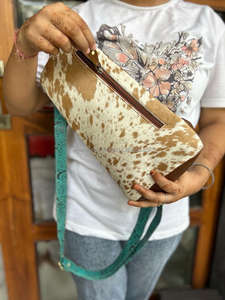 Nouveau Style occidental en cuir de fourrure de vachette unisexe poitrine sacs utilitaires de haute qualité en relief couleur impression fourrure cuir poitrine sacs - Product Image 3