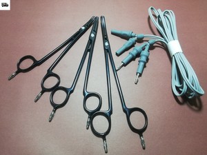 Pinza Bipolar Antiadherente para Sellado de Arterias de 6.5\", 7.5\" y 8.5\" con Pin de 4mm y Cable - Product Image 3