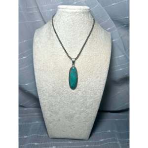 Pendentif en turquoise Kingman et argent sterling, fabrication Navajo, serti expertement - Product Image 5