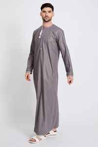 2025 OEM y ODM para Daffah Thobe nueva moda musulmana Jubah para hombres accesorio de ropa tradicional al por mayor en Irak - Product Image 4