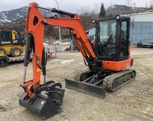 Mini-excavatrice KX033-4 2019 - Taille compacte, puissance exceptionnelle - Product Image 1