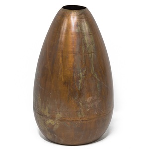 Florero de metal para decoración del hogar donde el diseño Premium se encuentra con la expresión artística, creando un impacto visual inigualable - Product Image 2