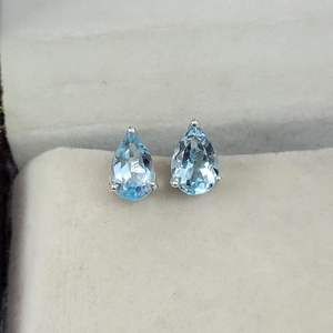 Boucles d'oreilles en topaze bleu ciel, taille poire, argent sterling, bijoux faits à la main, cadeau de naissance de décembre, vente en gros - Product Image 4