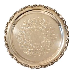 Plateaux de service décoratifs en laiton et aluminium faits à la main, finition luxueuse, pour hôtel, maison et décoration de table - Product Image 1