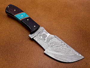 Cuchillo rastreador de Damasco personalizable con patrón retorcido Mango de madera africano Wangi Funda de cuero - Product Image 2