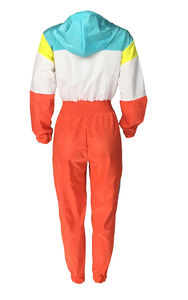 Chándal de nailon con cremallera y logotipo personalizado OEM Woens para mujer, pantalones deportivos cortavientos universitarios con características técnicas impresas de talla grande - Product Image 3