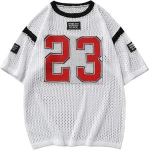 Top de punto de ganchillo ahuecado para hombre, camiseta de manga corta con cuello redondo y gráfico de letras - Product Image 1