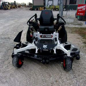 Vente en gros de tondeuse à gazon diesel Bobcat ZI1200 disponible à un prix abordable - Product Image 1