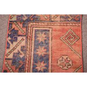 Petit tapis turc en laine 1,7x2,4 pi (51x74 cm) rouge vintage patchwork, tapis oriental écologique avec envers en latex - Product Image 3