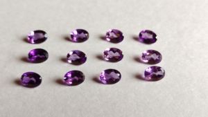 3A Qualité Facettes Améthyste Violet Quartz Lâche Pierres Précieuses 6x4mm Ovale Brillant Coupe Directe Usine Type Naturel Rose Perle Forme - Product Image 2