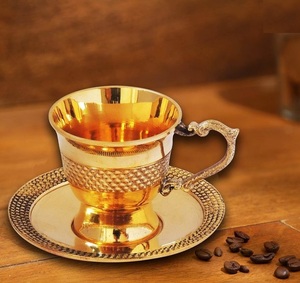 Ensemble de sous-verres en métal résistant à la chaleur de luxe avec options personnalisables et motifs modernes et élégants pour tables à manger et bars décoration intérieure - Product Image 2