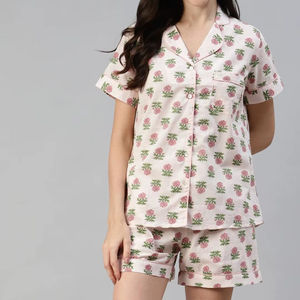 Conjunto de Pijama de Algodón Estampado Floral para Mujer, Otoño-Invierno, Cuello en V, Manga Corta, Cierre de Botones, Ropa de Dormir Informal con Bolsillos, Suave - Product Image 1