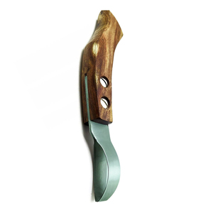 Vente en gros de couteaux à manche en bois avec lame ovale en acier de 7.5 pouces pour la coupe des sabots de cheval - Product Image 6