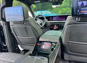 Cadillac Escalade V Sport 2025, Bien Cuidado y Limpio - Product Image 4