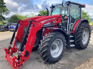 Tractor cargador Massey Ferguson 5M - Product Image 3