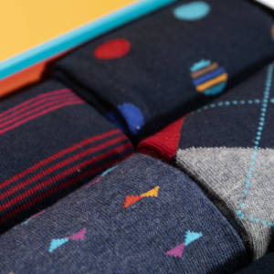 Calzini da uomo in cotone ed elastan, 6 paia, fantasie miste, set invernale, con logo sul fondo, tipo business, monouso - Product Image 3