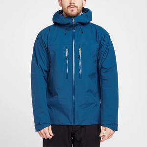 Veste imperméable tous temps avec capuche réglable et conception résistante au vent pour plus de polyvalence - Product Image 1