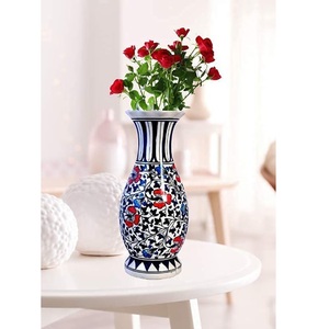 Florero Artístico de Metal Martillado con Acabado Liso Recubierto de Zinc, Adecuado para Esquinas de Jardines Interiores Elegantes - Product Image 1