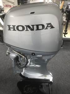 Moteur hors-bord industriel d'occasion Honda 40 CV 4 temps 20 pouces, 290 heures, garantie 3 ans - Product Image 3