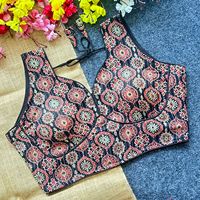 Dernière tenue de designer à feuilles persistantes vente chaude meilleur chemisier en coton pur Ajrack avec Katha travail couleur incroyable achats en ligne inde