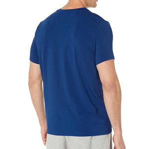 เสื้อยืดแขนสั้นพิมพ์ลายสำหรับผู้ชายแบบมืออาชีพกำหนดเองสำหรับการแสดงกีฬาและกิจกรรมออกกำลังกาย - Product Image 4