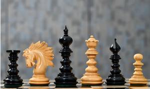 Piezas de Ajedrez de Lujo de la Serie Artesanal de San Petersburgo, Madera de Ébano y Boj, Rey de 4.3 cm, en Caja, a Precio Económico - Product Image 3