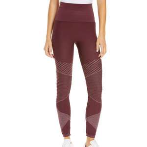 Leggings de Yoga Transpirables de Última Moda en Oferta, Cintura Elástica, MOQ Bajo, Precio Razonable, Leggings de Yoga Cómodos - Product Image 1