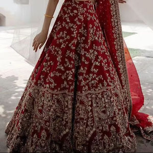 Soie traditionnelle fantaisie Lehenga Choli pour adultes brodé à la main matériau lourd avec impression filet Style ethnique tenue de fête de mariage - Product Image 1