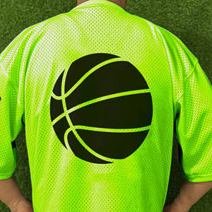 เสื้อบาสเก็ตบอลกีฬากลางแจ้งใช้ได้ทั้งชายและหญิงชุดออกกำลังกายระบายอากาศได้ดีสำหรับเด็กผู้ชายฤดูร้อนพิมพ์ลายดีไซน์ผลิตจากปากีสถานสำหรับทุกเพศ - Product Image 5