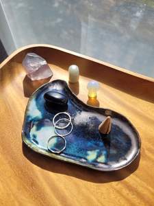 Plateau en fer en métal durable antidérapant avec des motifs artistiques finis multi-tons pour des accessoires de cuisine fonctionnels élégants - Product Image 5