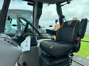 รถตักล้อยางรุ่น CASE 580 Super N ปี 2024 สำหรับงานก่อสร้าง - ระบบเกียร์ Powershift แบบ H-Type พร้อมระบบควบคุมแบบ Pilot และบุ้งกี๋อเนกประสงค์แบบ Power Lift - Product Image 4