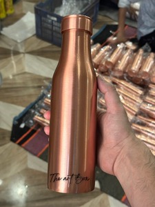 Botella de agua de cobre puro hecha a mano india, beneficios para la salud ayurvédica, diseño a prueba de fugas, vasos de cobre ecológicos y duraderos - Product Image 6