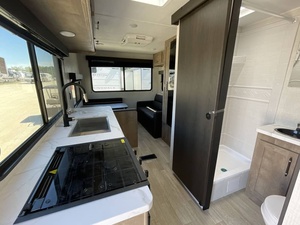 Meilleure Vente - NOUVEAU Modèle Moderne - Nouveau 2026 K-e-y-s-t-o-n-e S-p-r-i-n-g-d-a-l-e Classic 200RLC Prêt à être expédié avec livraison porte-à-porte - Product Image 3